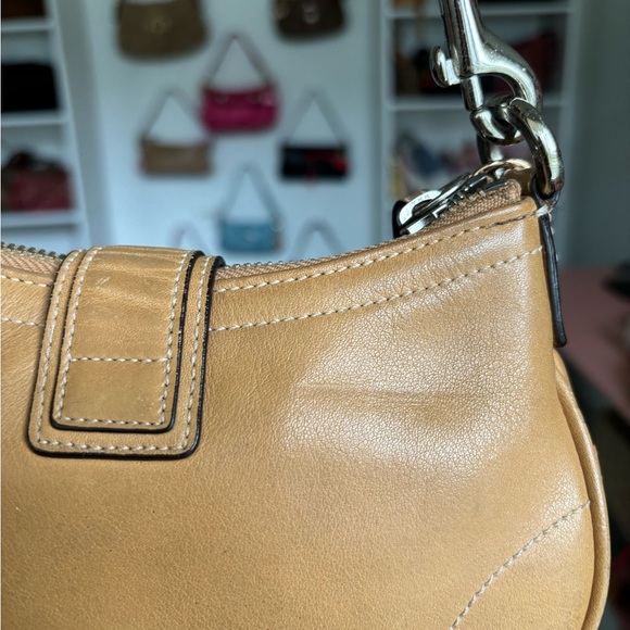 Y2K Coach Demi Buckle Tan Leather Bag π - Picture 4 of 11